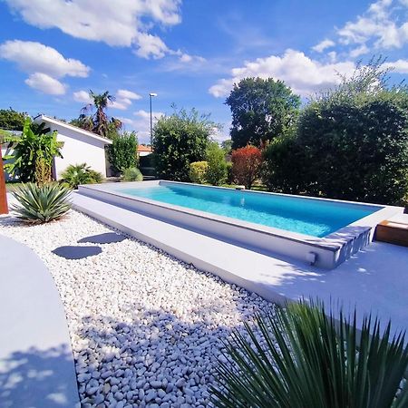 Gite Avec Piscine Et Espace Bien-Etre Partages Entre Bordeaux Et Lacanau Ocean (Adults Only) Brach Zewnętrze zdjęcie